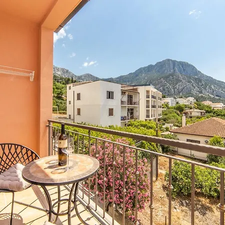Lile Gradac (Split-Dalmatia)