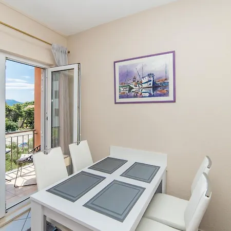 Apartment Lile *