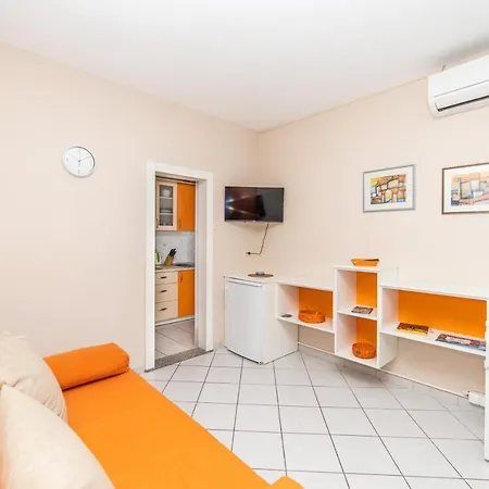 Lile Apartment