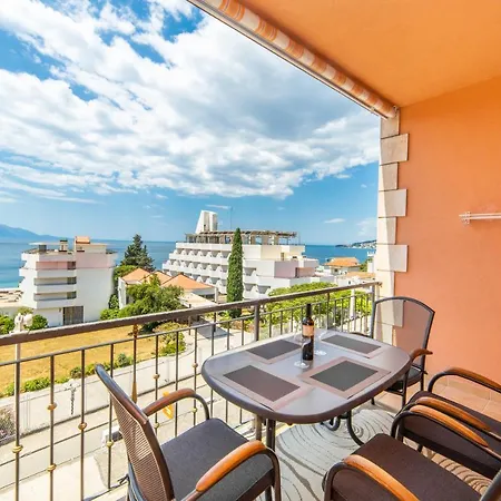 Lile * Gradac (Split-Dalmatia)