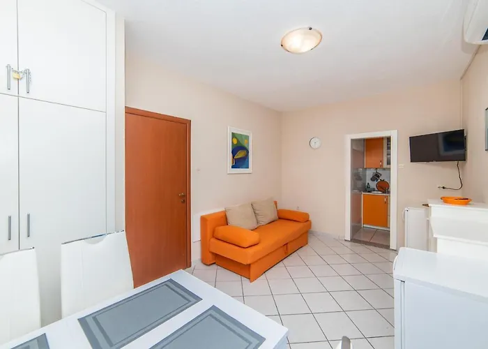 Lile Apartman