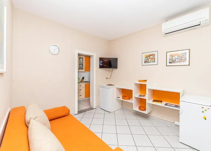 Lile Apartman