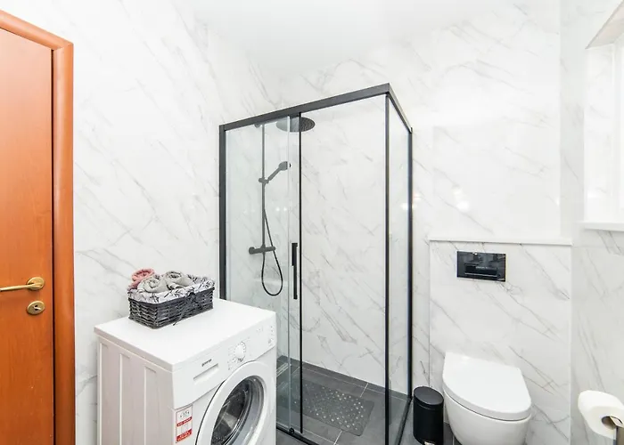 Lile Apartman Gradac (Split-Dalmatia)
