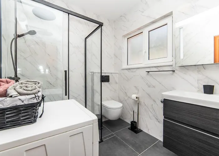 Lile Apartman