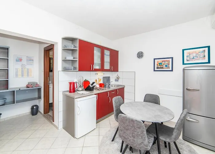 Lile Gradac (Split-Dalmatia)