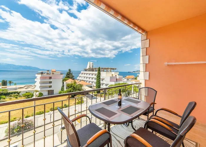 Lile * Gradac (Split-Dalmatia)